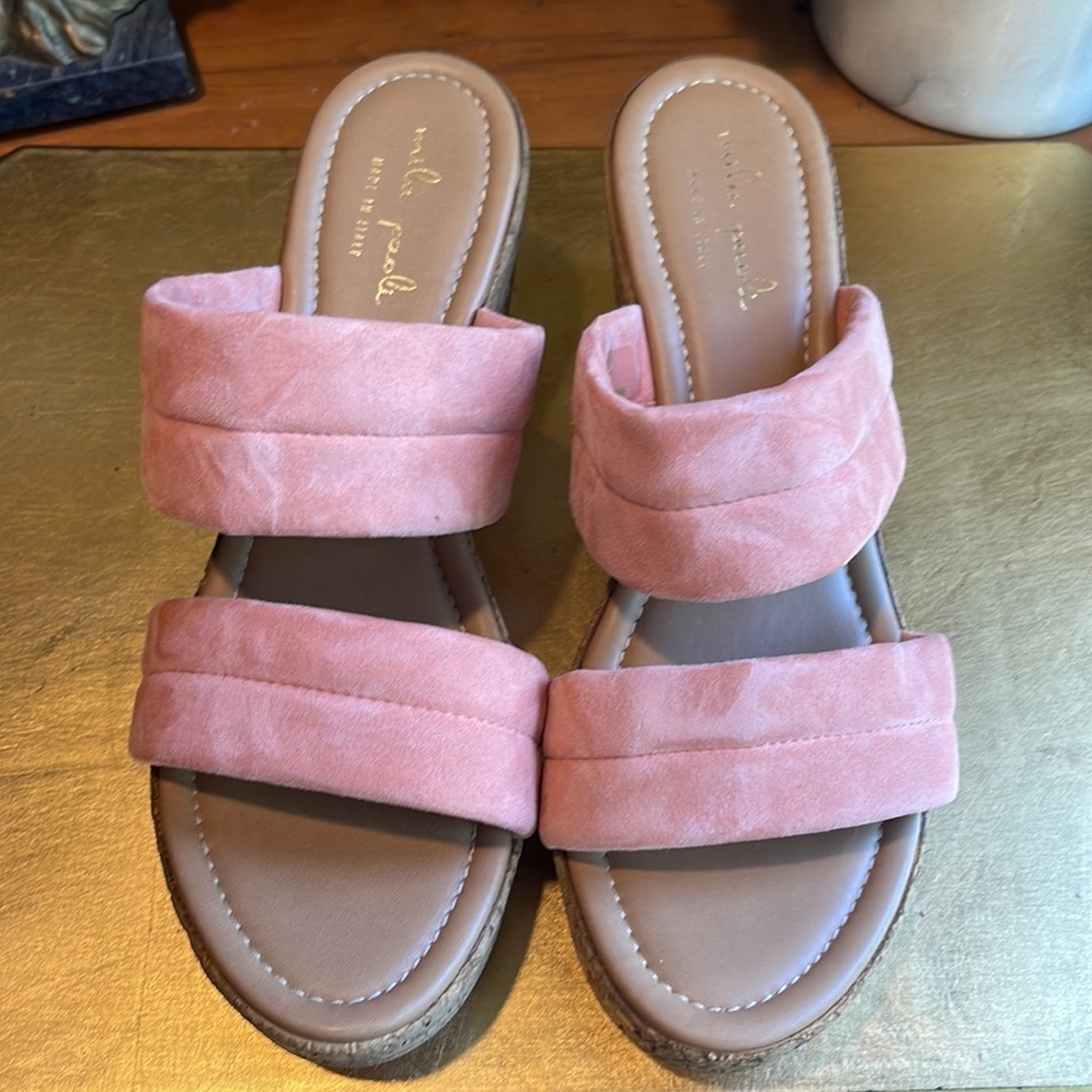 NWOT! Mila Paoli Heeled Dual Band Sandals in Pink Suede
